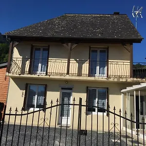 https://lourdes-segus-location-vacances.midi-pyreneeshotels.com