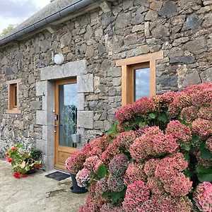 https://petite-maison-de-campagne-plouec-du-trieux.inbrittany.com