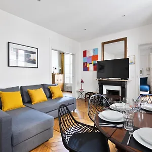 https://appartement-quartier-champ-de-mars.fr-paris.fr